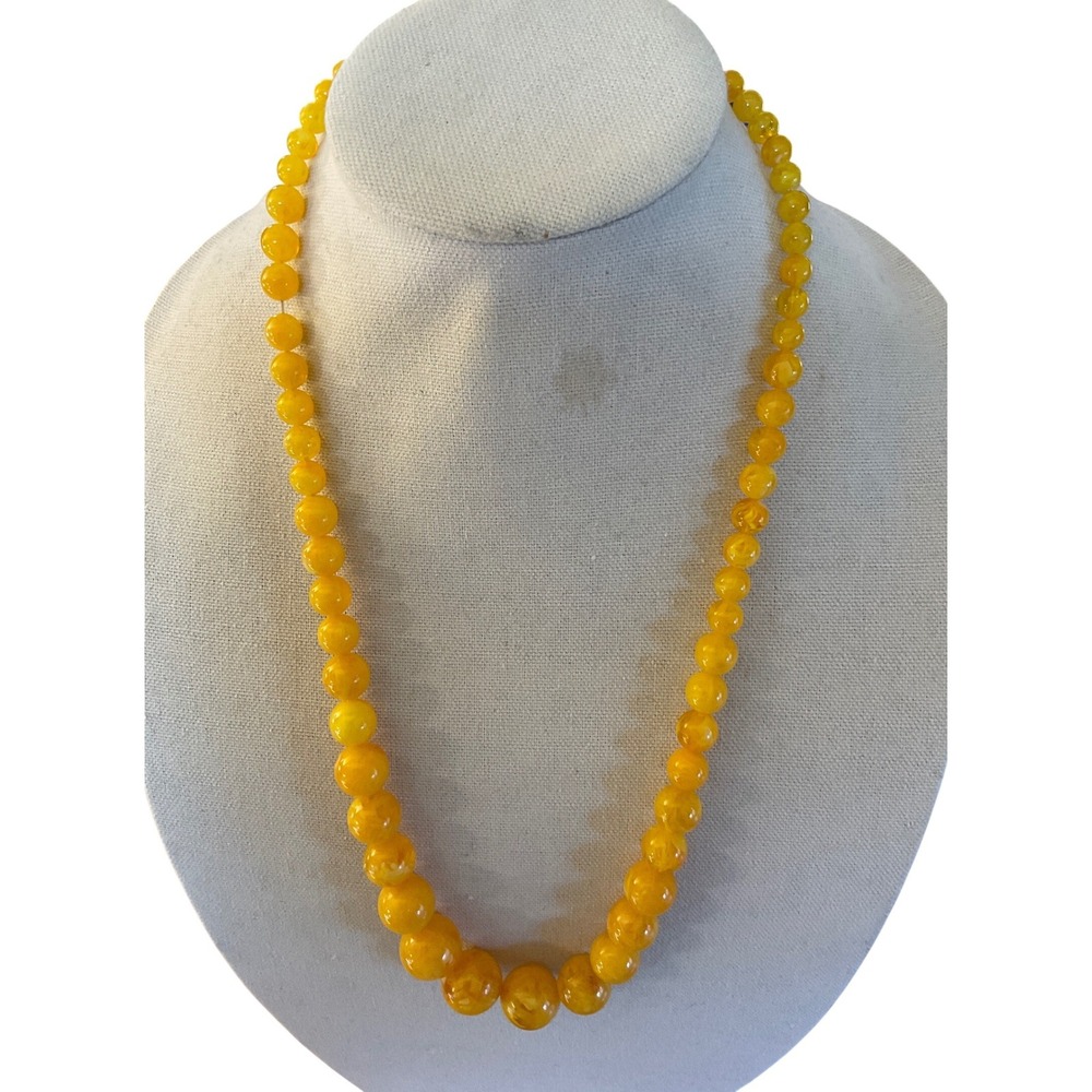 Vintage Graduated Bead Necklace Amber Resin Marbled Honey Retro Statement Retro